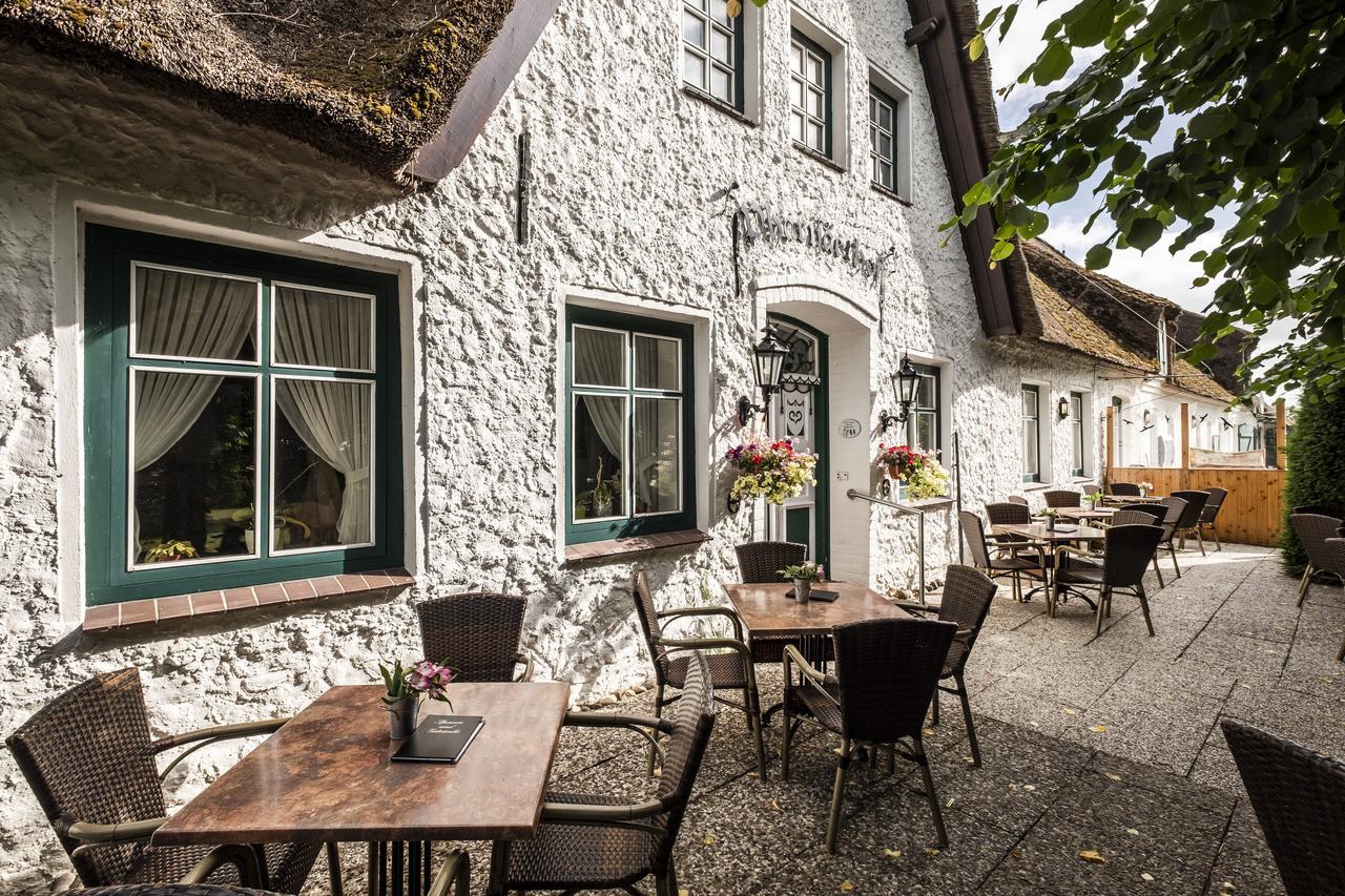 Hotel, Restaurant, Cafe Pharisaeerhof - Nordseeurlaub Mit Hund Nordstrand Exterior photo